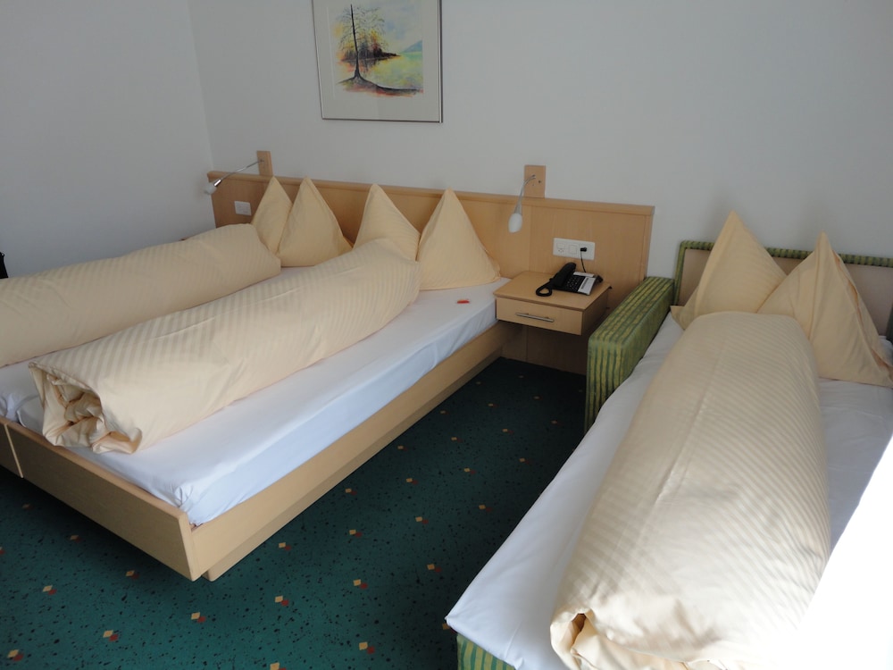 Triple Room photo 2