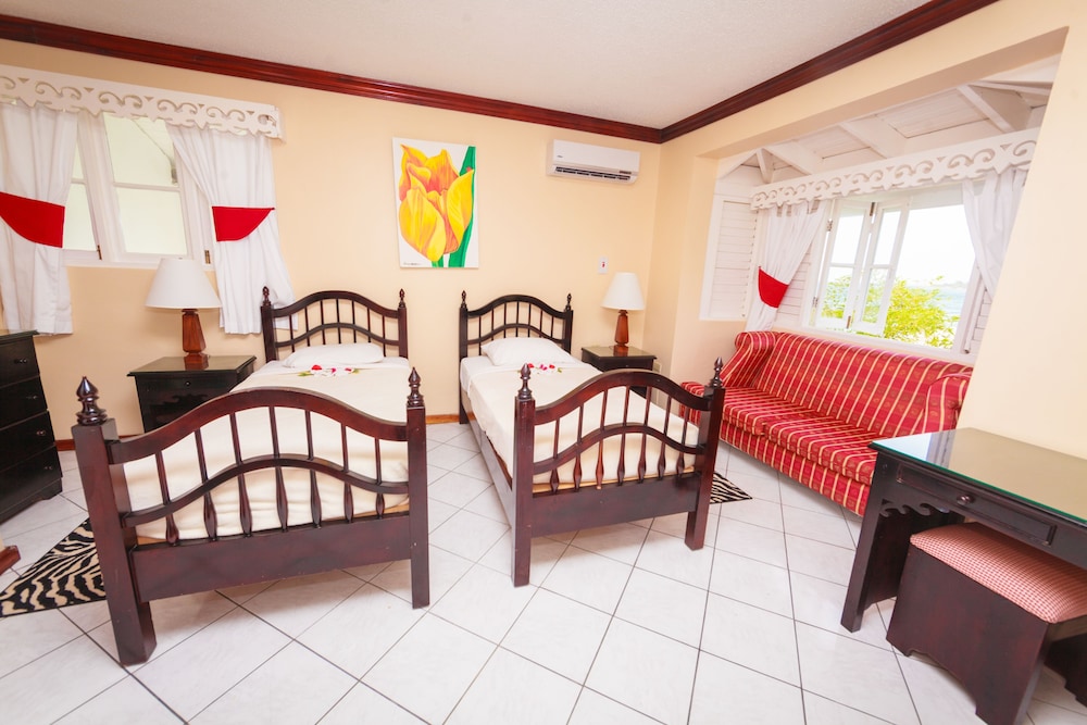 Junior Suite, 2 Bedrooms, Beach View (with Full- Time Nanny Service) photo 3