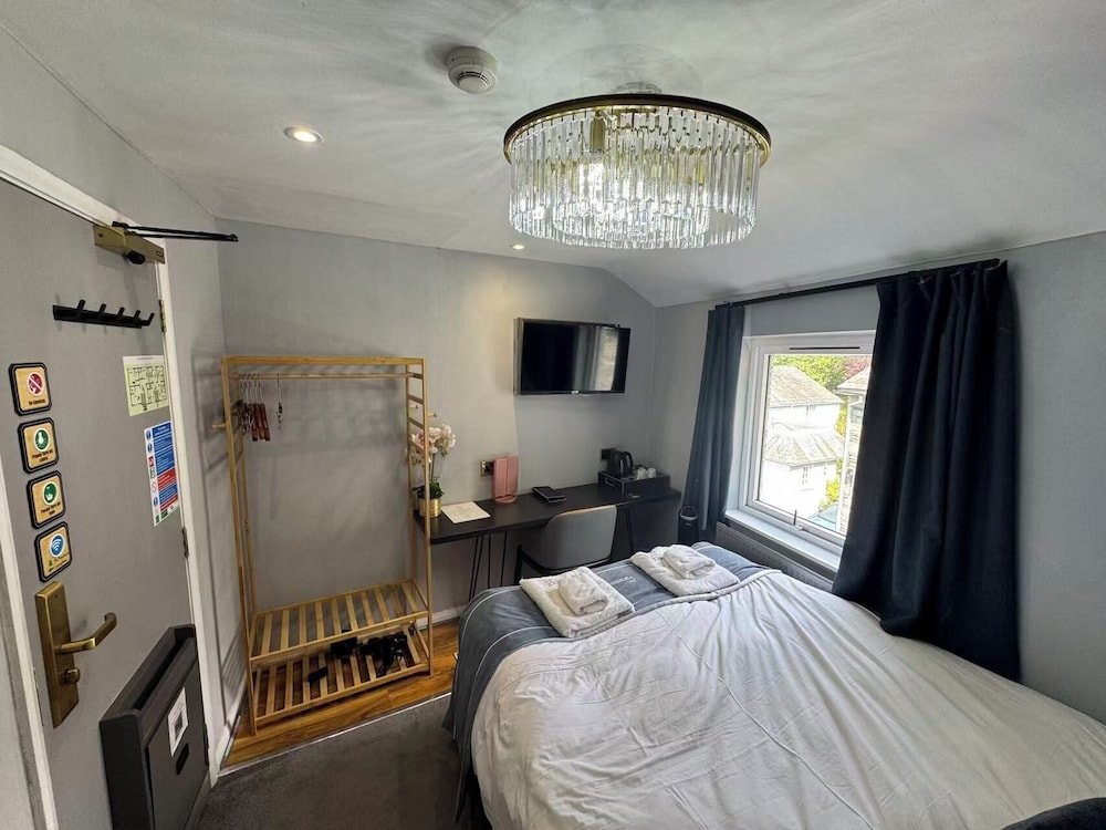 Deluxe Single Room