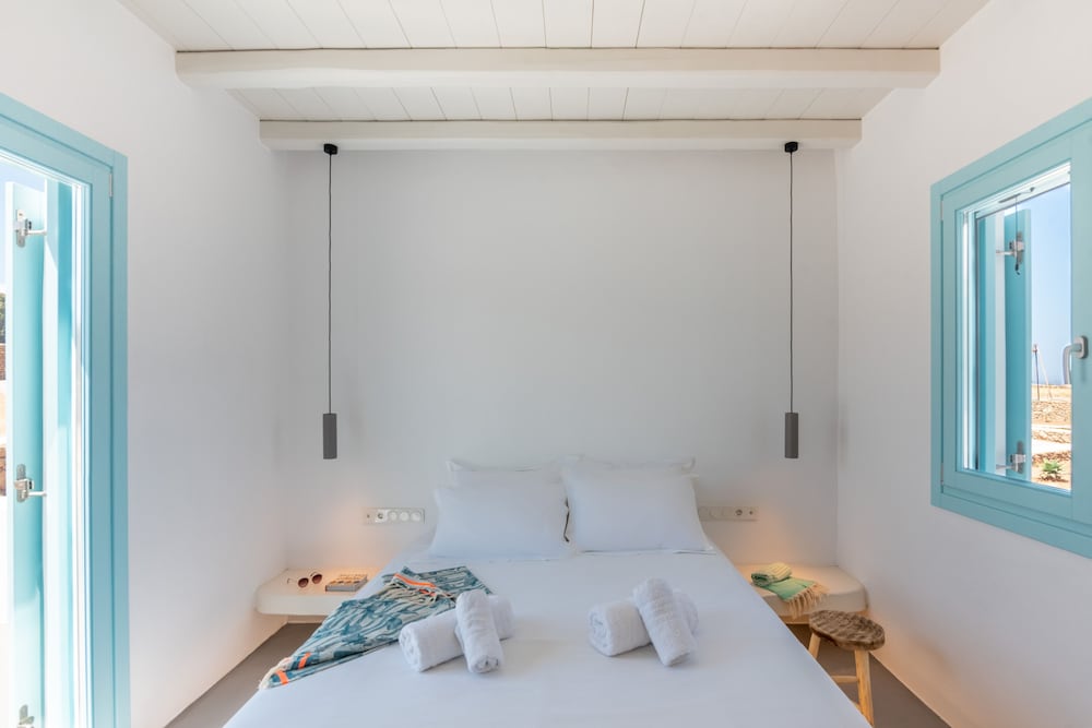 Luxury Villa, 2 Bedrooms, Beach View, Sea Facing (Pnoe)