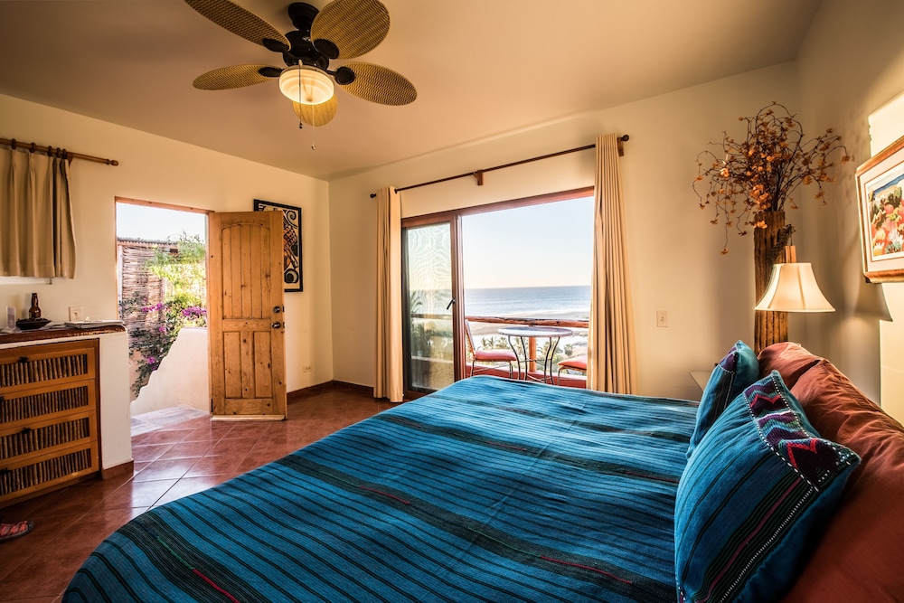 Casa Colibris Two Bedroom House
