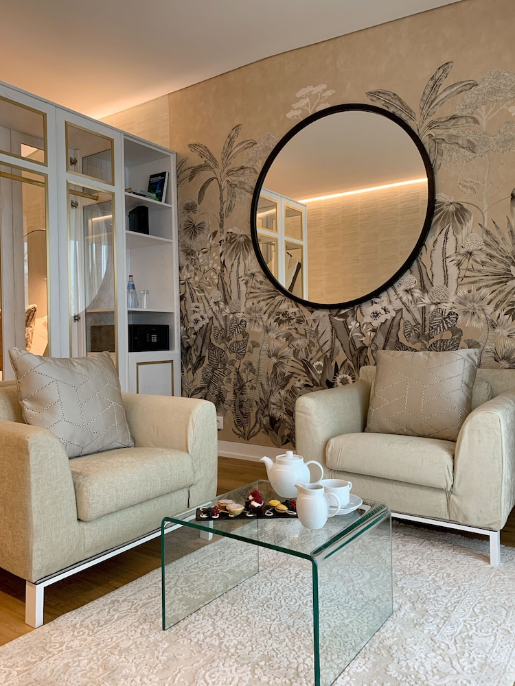 Premier Junior Suite Sea View - Photo 2
