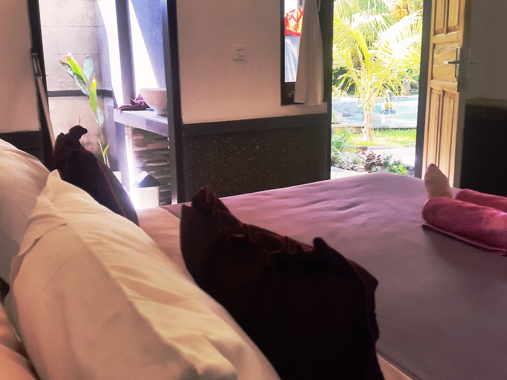 Standard Double Room, 1 Bedroom, Pool View photo 1