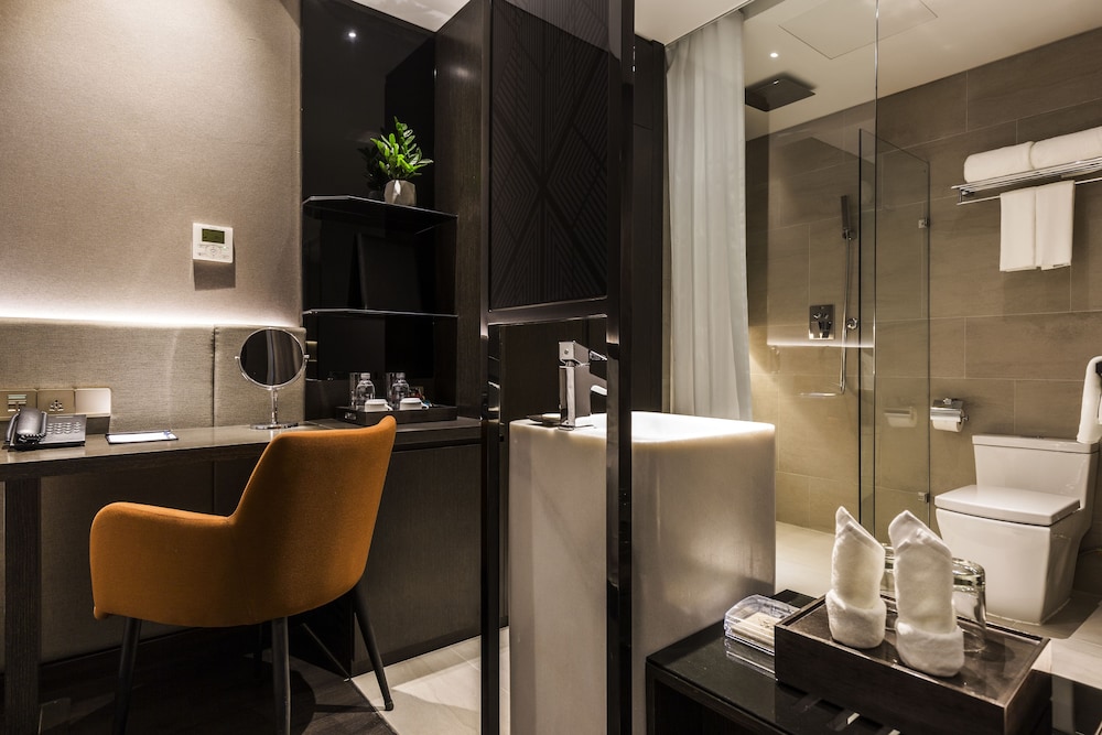 Deluxe Twin Room, Partial Sea View - Photo 4