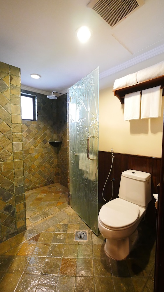 Deluxe Room - Photo 4