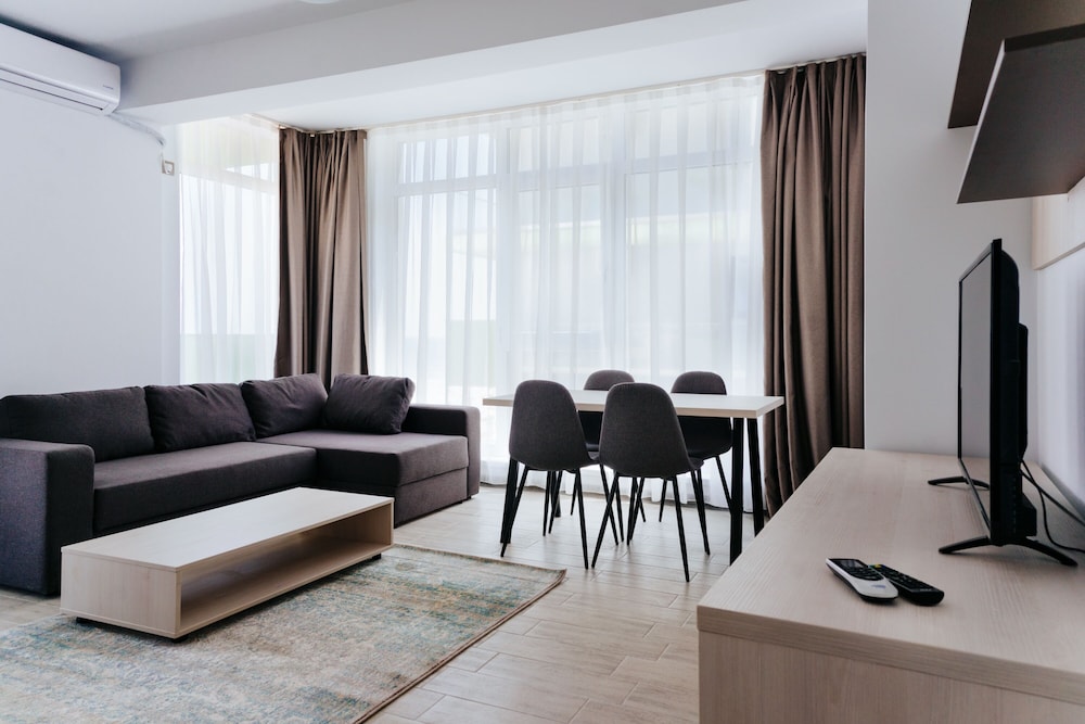 Family Apartment, 2 Bedrooms photo 3