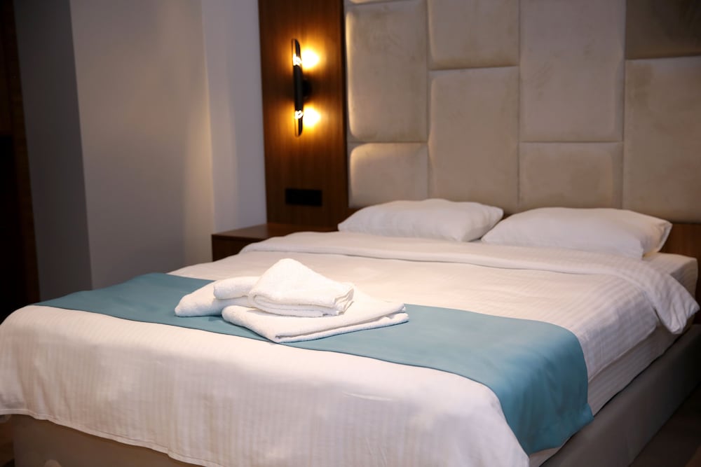 Deluxe Room, 1 Double Bed photo 2
