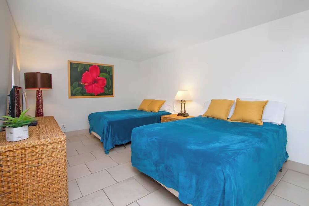 Signature Condo