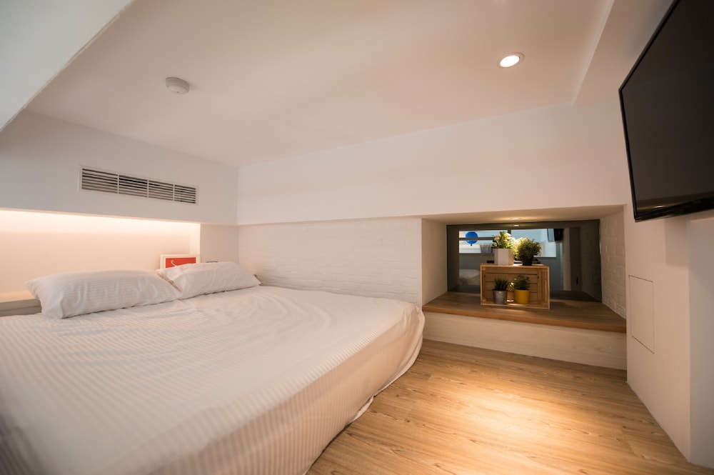 Grand Double Room, 1 Queen Bed photo 3