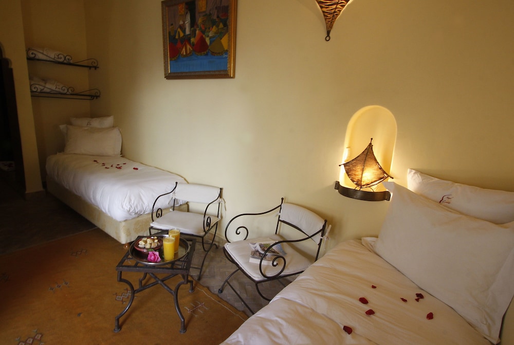 Standard Room, 1 Bedroom - Photo 1