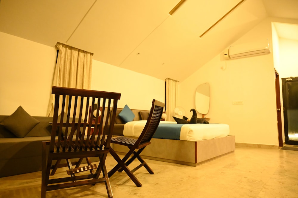 Deluxe Cottage photo 2