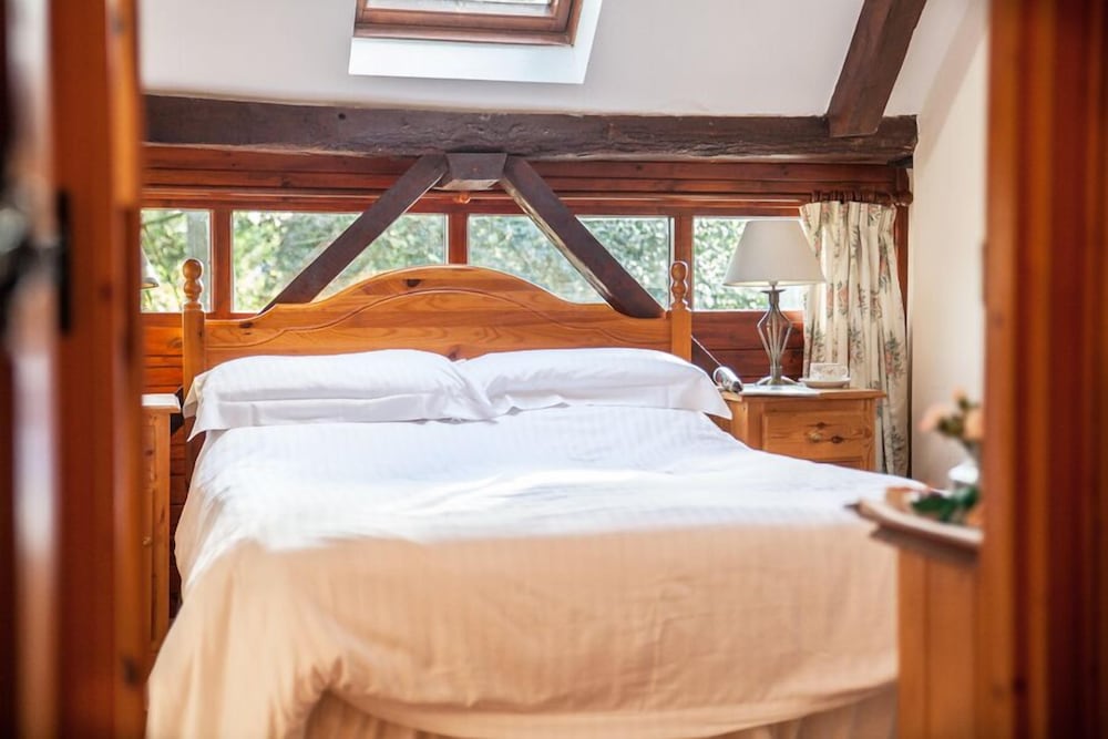 Standard Cottage, Private Bathroom (The Barn)