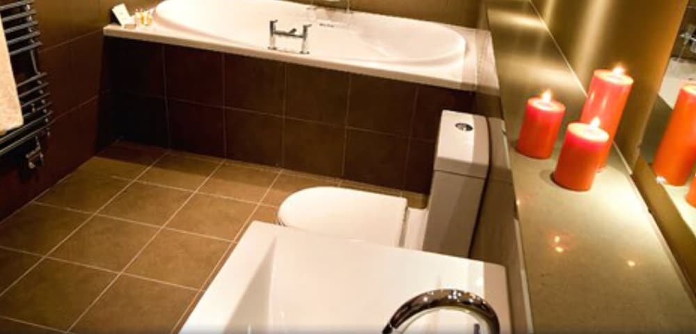 Apartment, 2 Bedrooms - Photo 11
