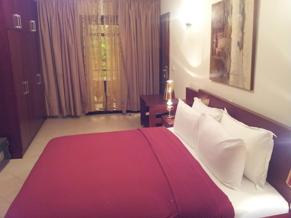 Suite photo 1