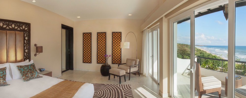 Presidential Suite Sea View King photo 3