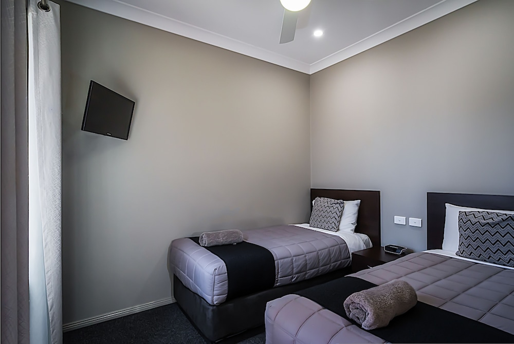 Family Apartment, 2 Bedrooms, Kitchenette photo 2