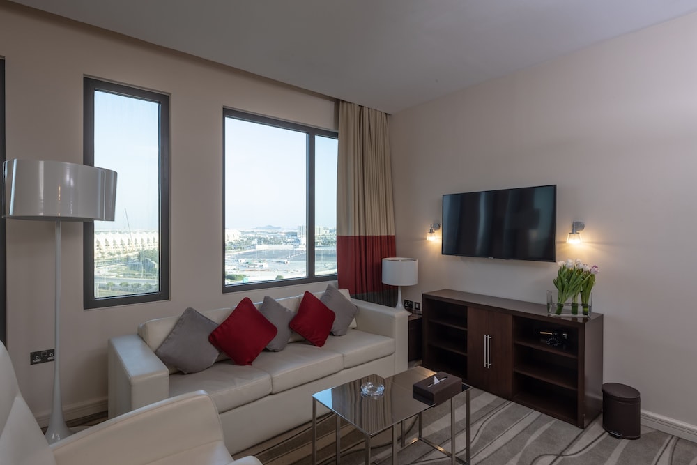 Suite, 1 Bedroom, Smoking, Kitchen photo 2