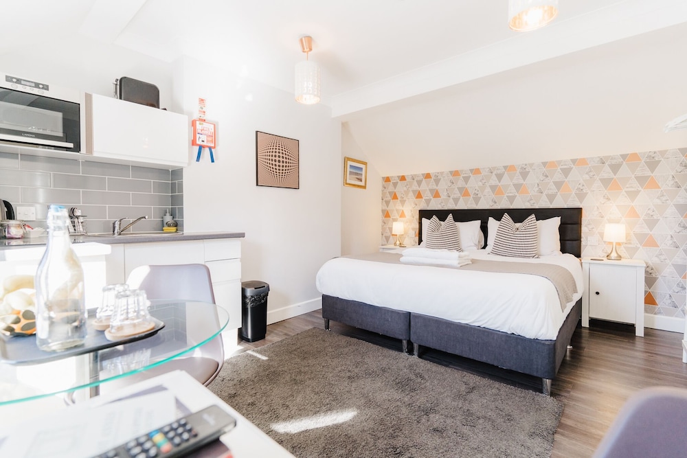 Super King Studio Apartment photo 2