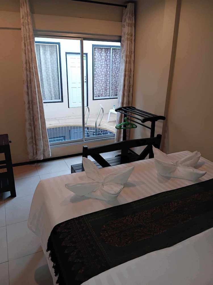 Deluxe Double Room, Pool View - Photo 2