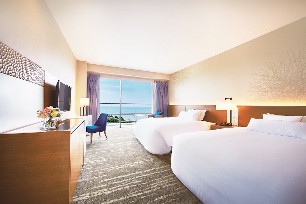 Precious Floor-Deluxe Twin Room, Panoramic View, Non-Smoking - Photo 2