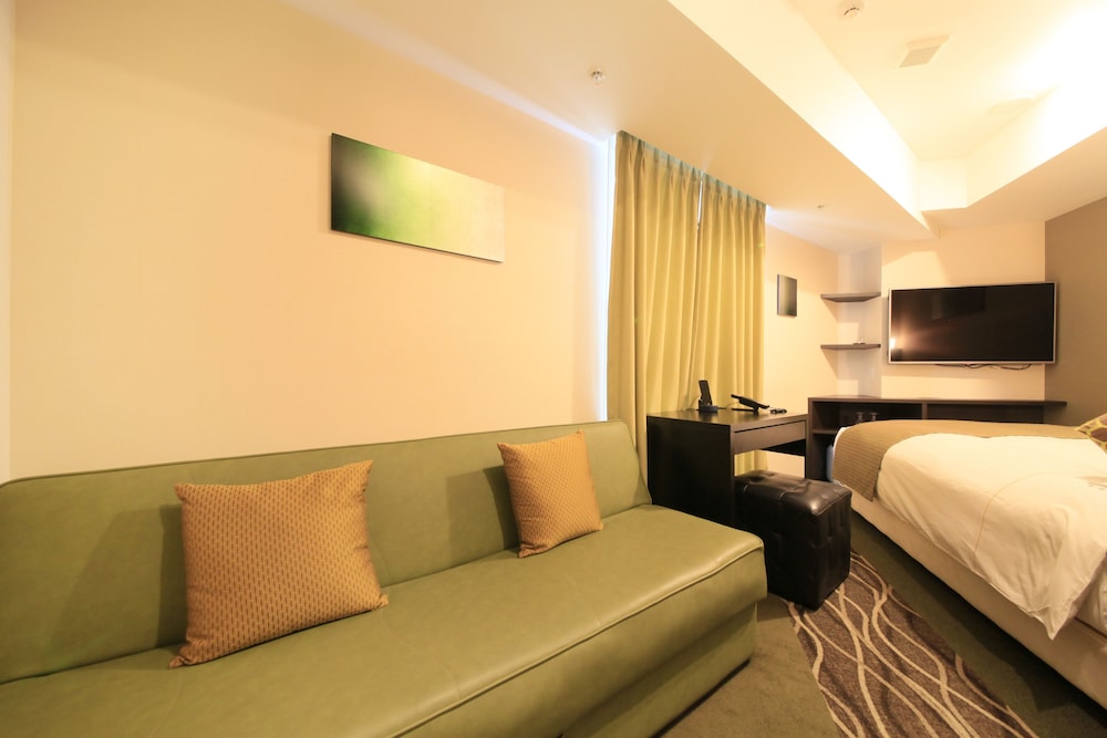 Superior Corner Queen Room with Extra Bed from 3rd Adult - Non-Smoking - Photo 4