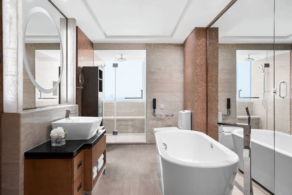 Executive Suite, 1 Bedroom - Photo 6