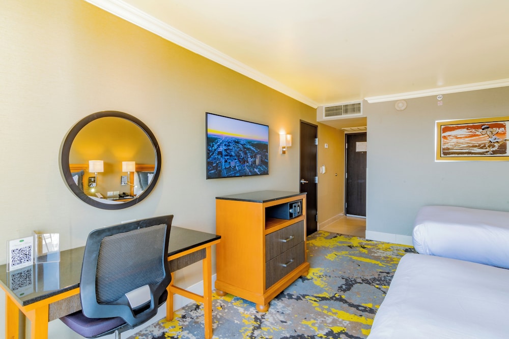 Deluxe Double Room, Balcony - Photo 4