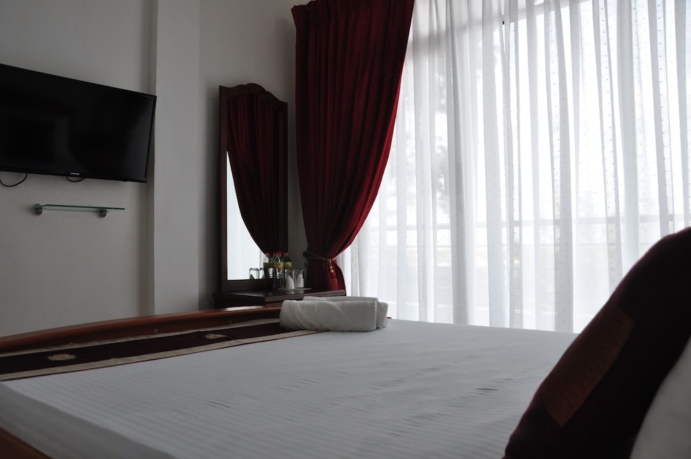 Superior Double Room, 1 Queen Bed, Balcony, Bay View photo 3