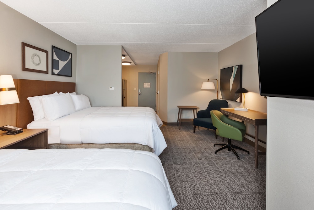 Studio Suite, 2 Queen Beds, Accessible Bathtub, Kitchen (Mobility) - Photo 1