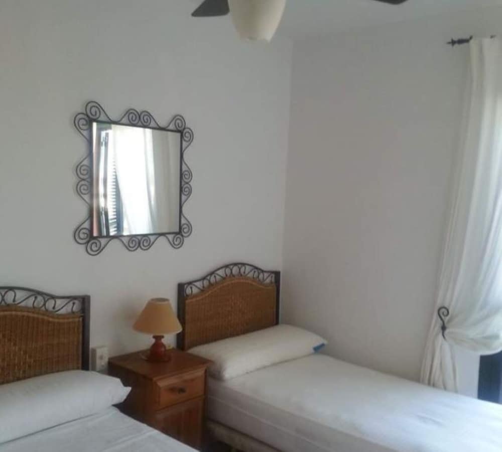 Apartamento familiar, 4 habitaciones, vista al mar