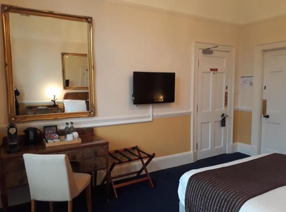 Feature Double or Twin Room photo 2