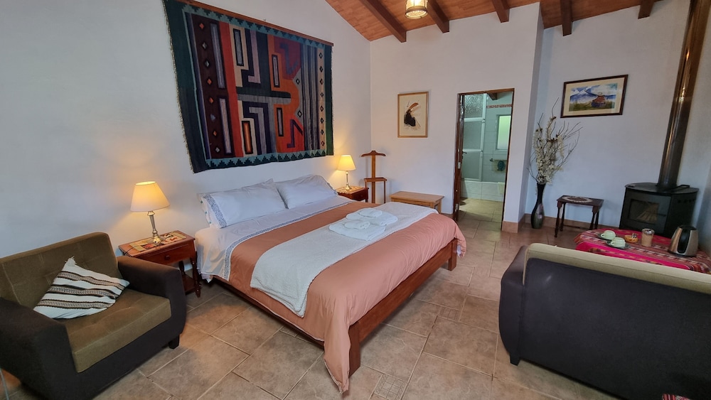 Romantic Studio Suite, 1 Bedroom, Fireplace, Garden Area photo 1