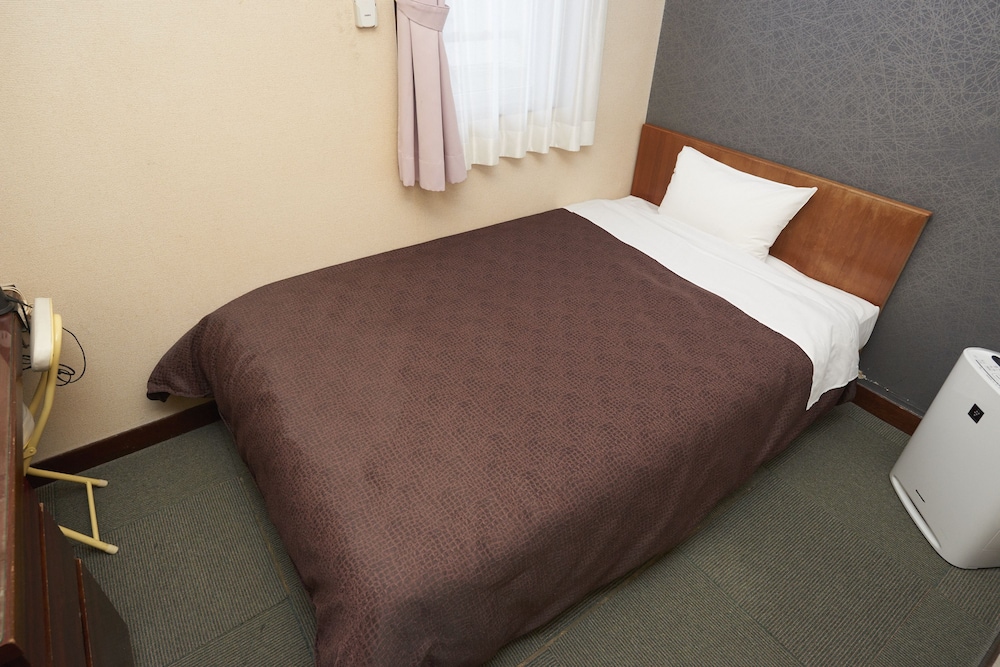 Semi-Double Room, Smoking photo 3