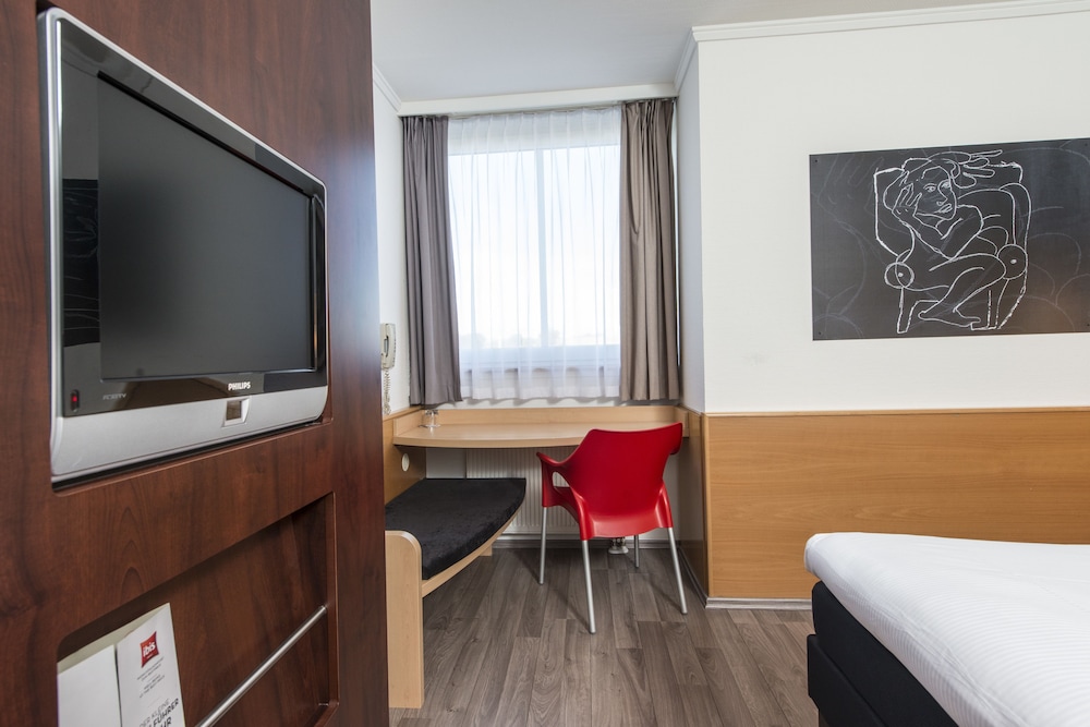 Standard Room, 1 Twin Bed (New Sleep Easy Concept) photo 2