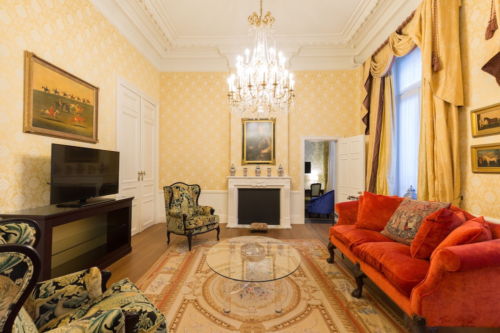 Royal Suite - Photo 1
