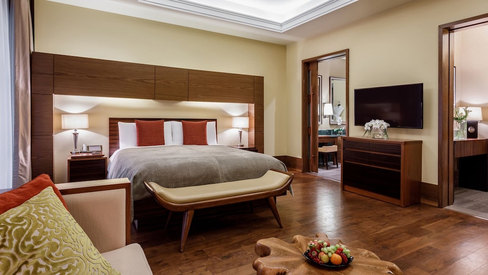 Suite (Atrium)