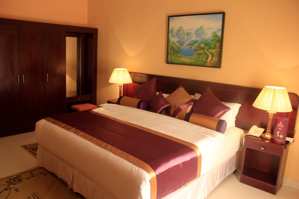 Standard Single Room, 1 King Bed, Park View