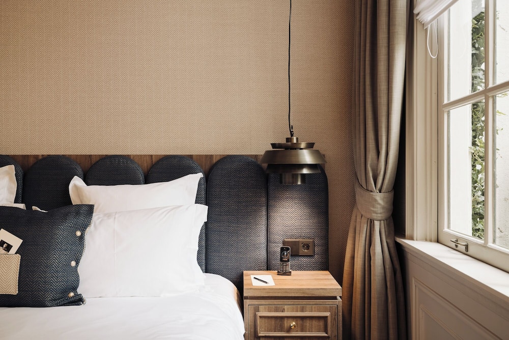 Grand Room (Merchant Inner Hotel View)