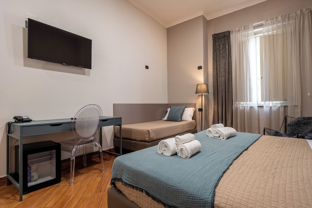 Deluxe Triple Room - Photo 6