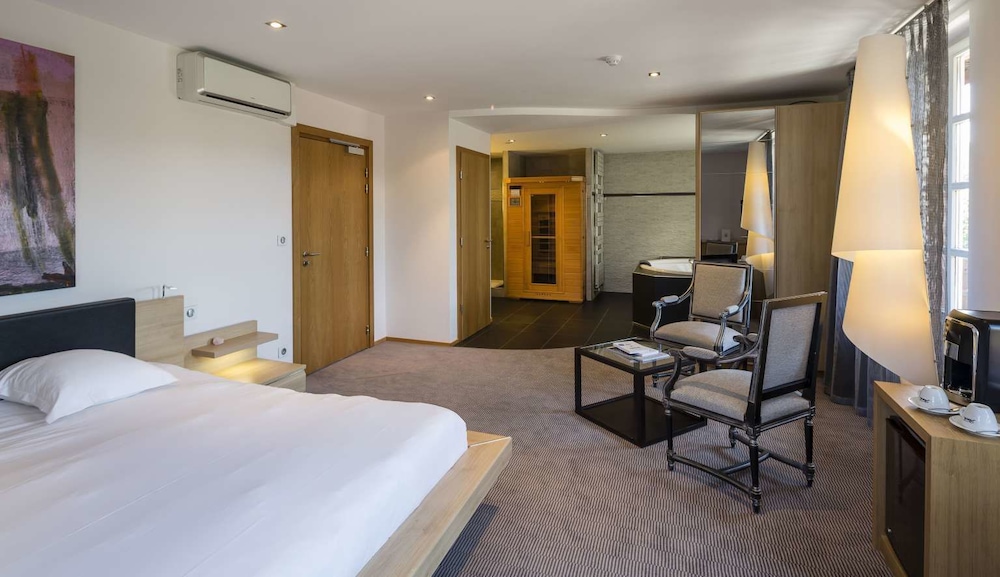 Deluxe Double Room (Cheval Blanc)