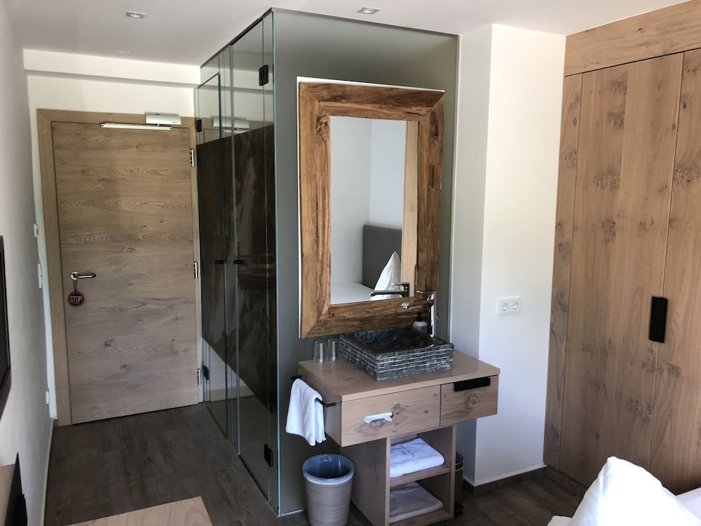 Business Double Room, Mountain View photo 3