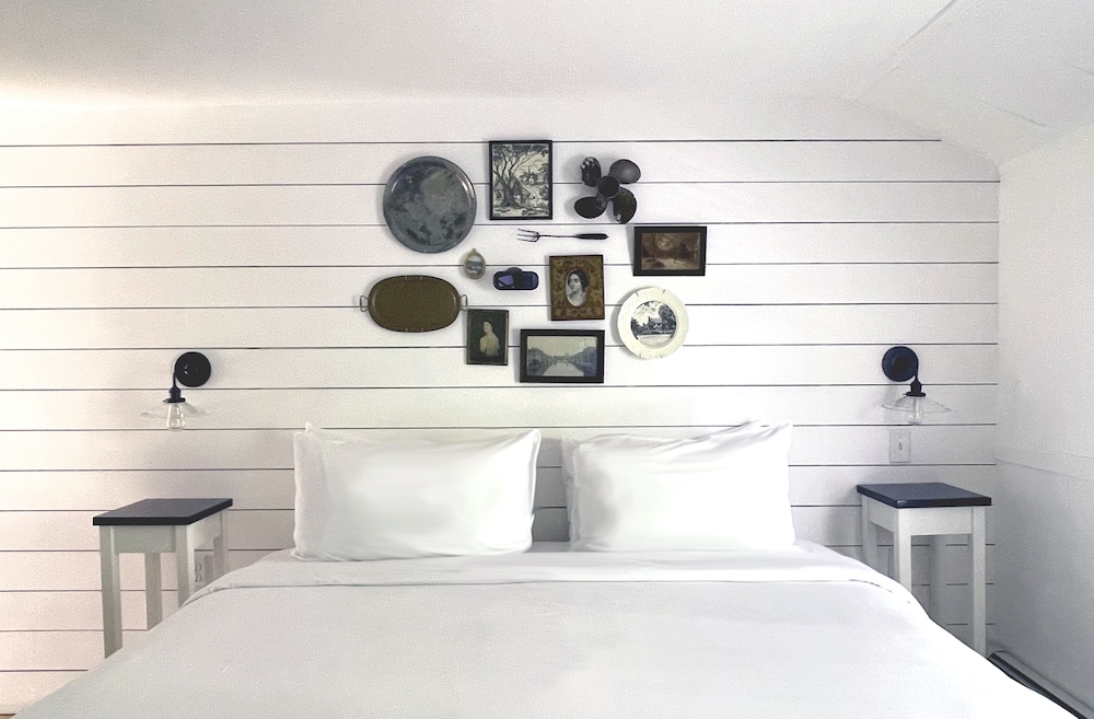 Standard Room, 1 King Bed photo 1