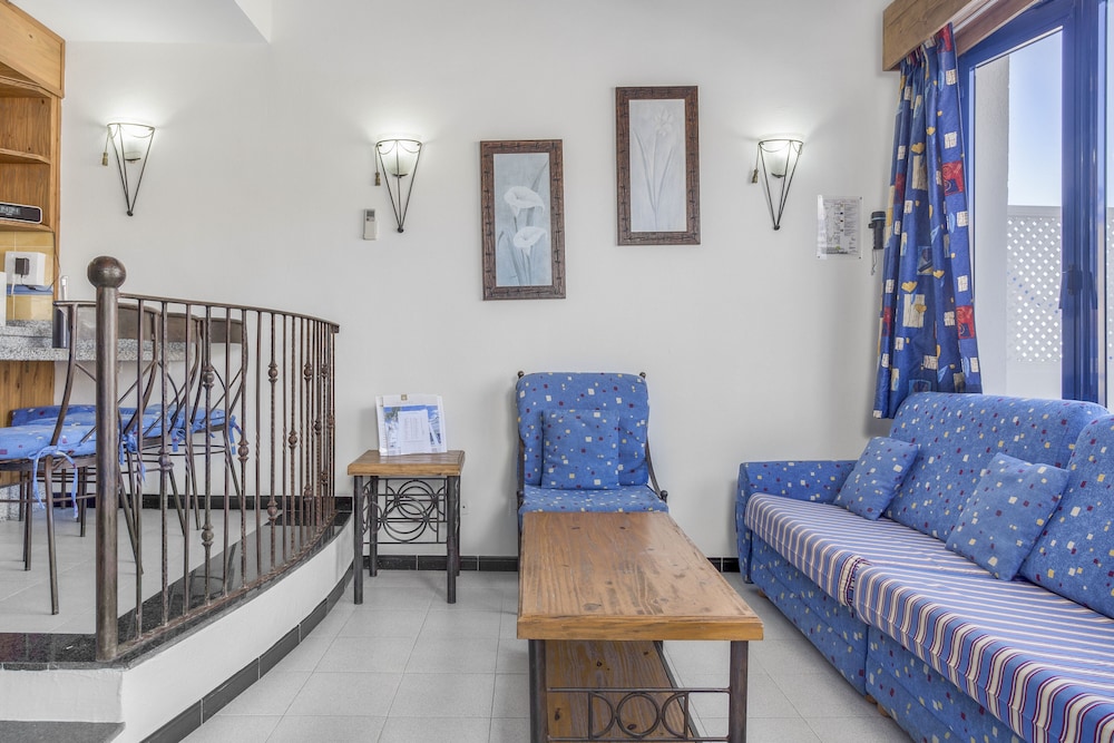 Apartment, 2 Bedrooms - Photo 9