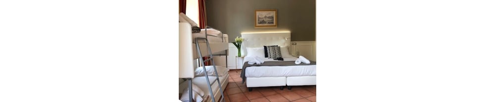 Superior Triple Room photo 2