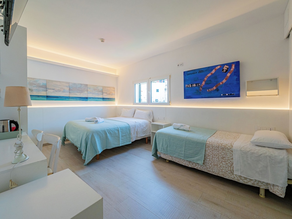 Basic Triple Room