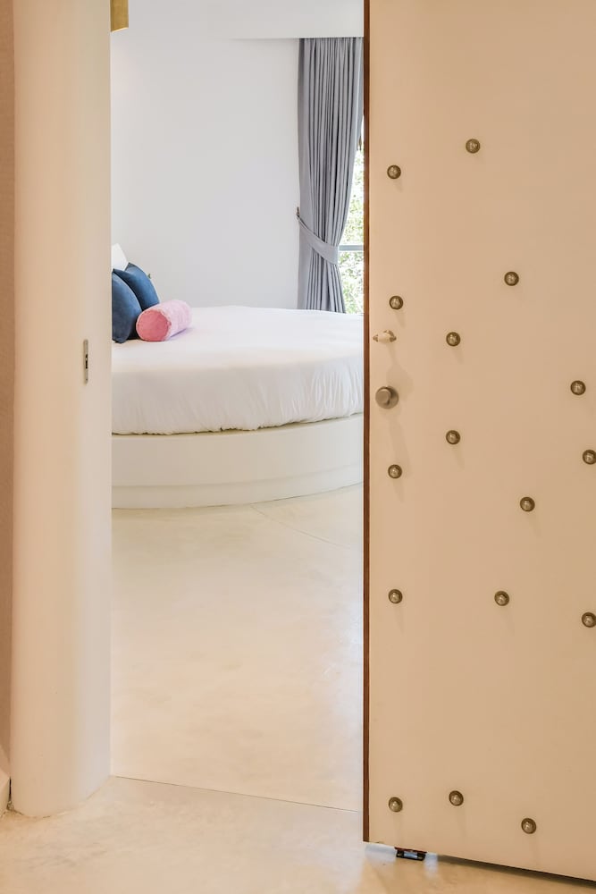 Signature Room - Photo 7