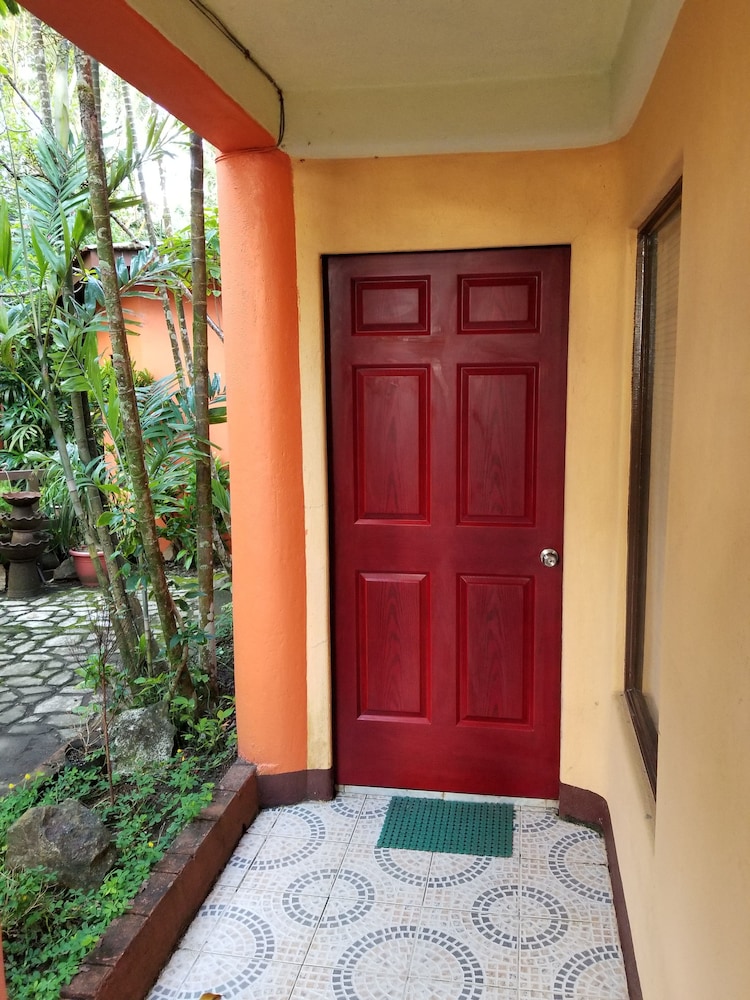 Deluxe Double Room, 1 Bedroom, Smoking, Pool View photo 3