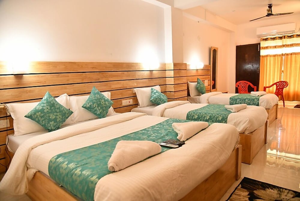 Deluxe Quadruple Room