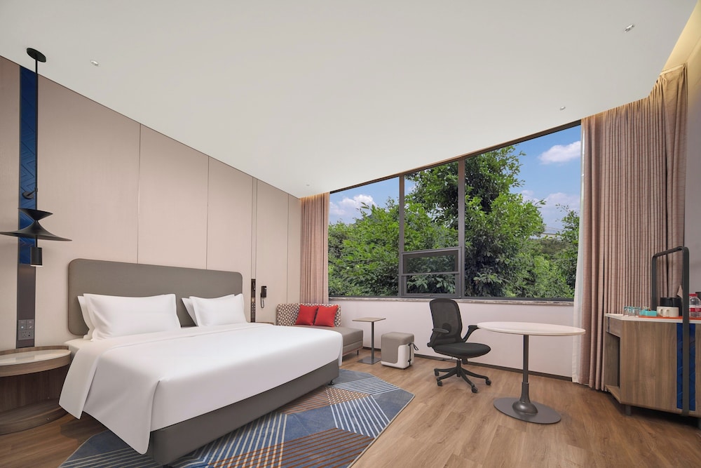 Luxury Villa, 1 Bedroom, Bathtub - Photo 2