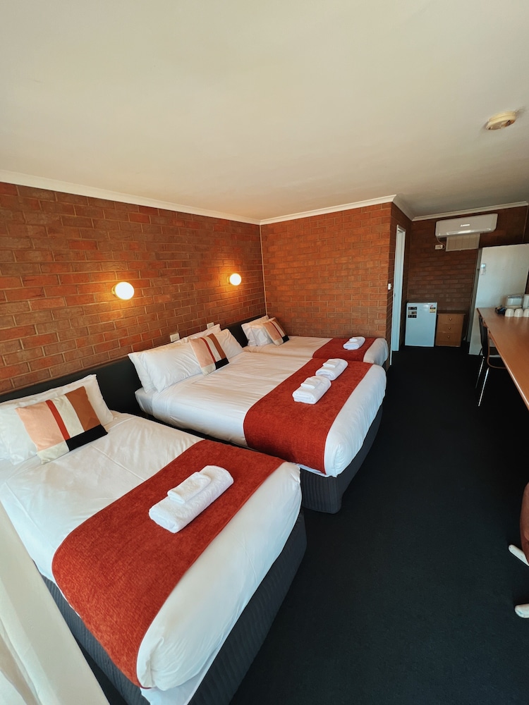 Standard Quadruple Room, Multiple Beds